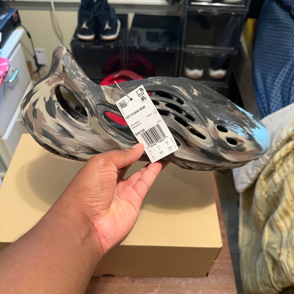 Yeezy Foamrunner Mx Cinder
